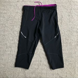 🍀2 for $10🍀 Black 3/4 leggings